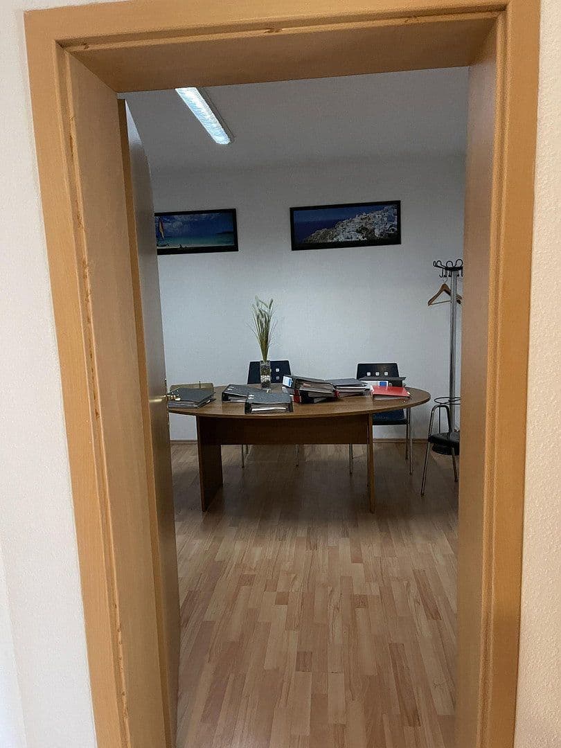 Prodej nebytového prostoru 1.450 m², Eberswalde, Braniborsko Prodej nebytového prostoru 1.450 m², Eberswalde, Braniborsko