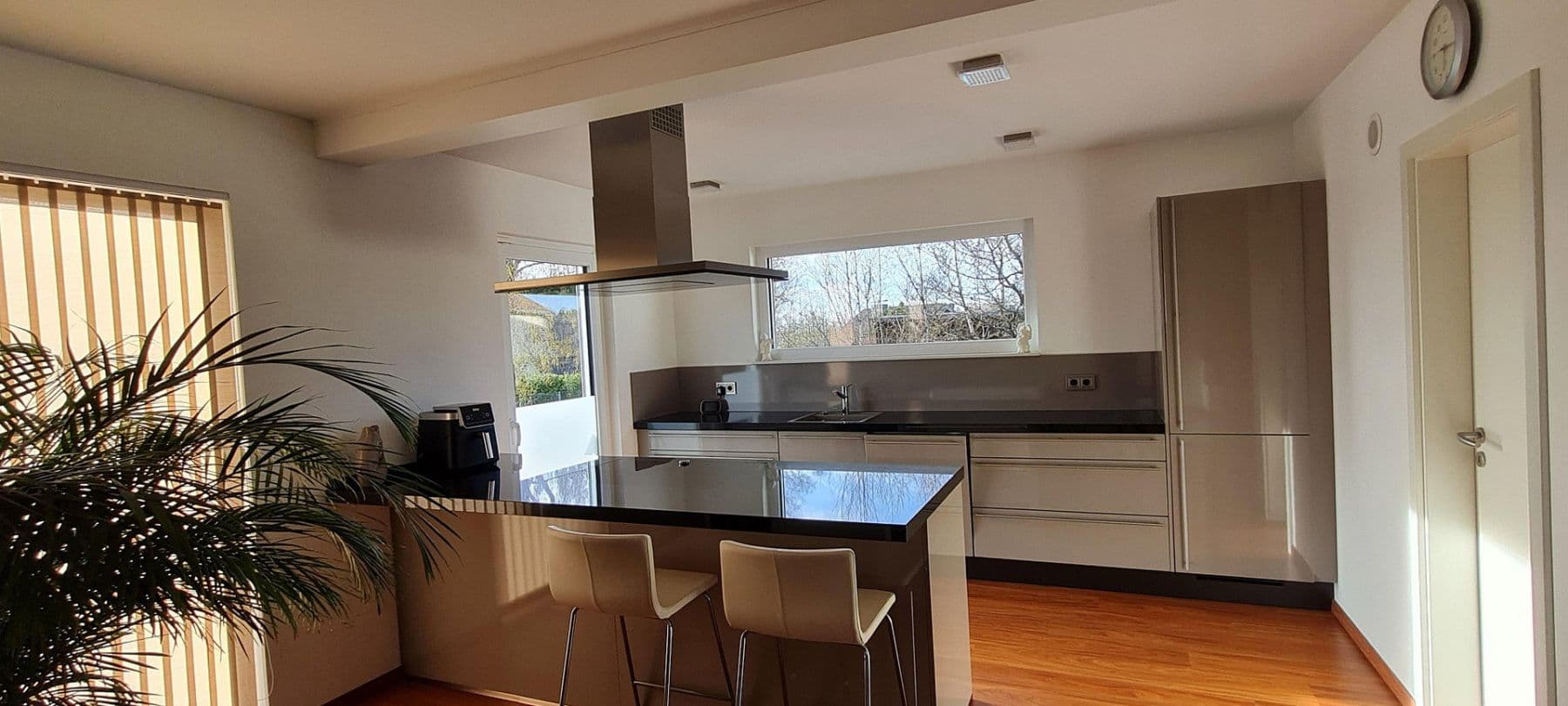 Prodej domu 124 m², pozemek 426 m², Spatzenwiesenweg 5, Schmitten im Taunus, Hessen Prodej domu 124 m², pozemek 426 m², Spatzenwiesenweg 5, Schmitten im Taunus, Hessen