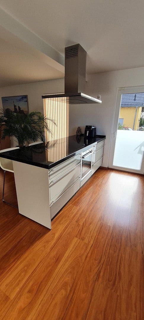 Prodej domu 124 m², pozemek 426 m², Spatzenwiesenweg 5, Schmitten im Taunus, Hessen Prodej domu 124 m², pozemek 426 m², Spatzenwiesenweg 5, Schmitten im Taunus, Hessen