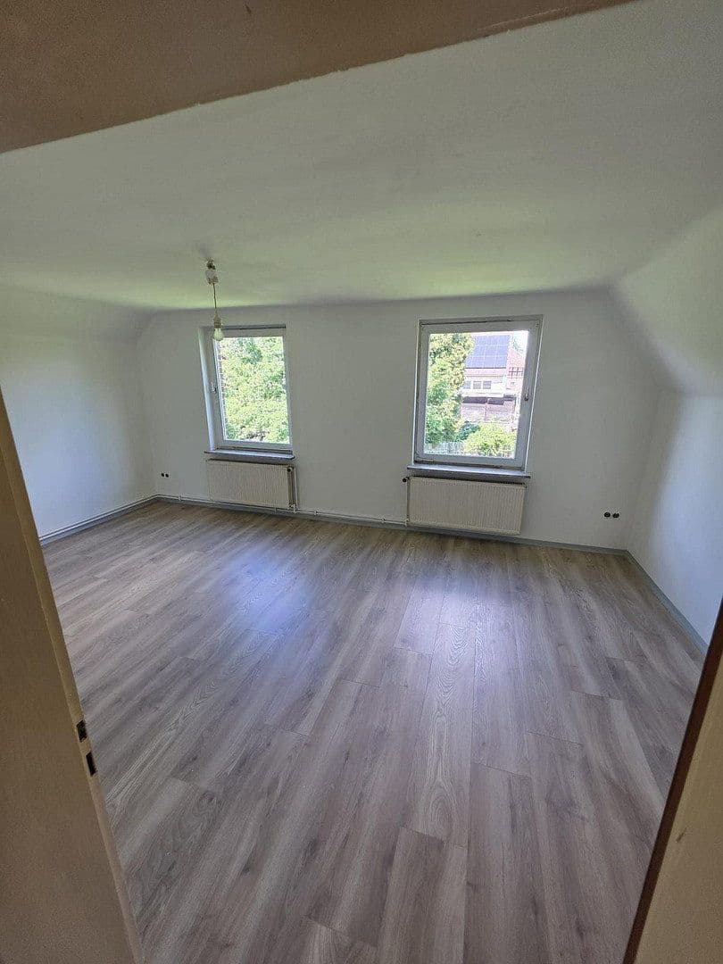Pronájem bytu 2+1 50 m², Hauptstr. 34, Helmstedt, Dolní Sasko Pronájem bytu 2+1 50 m², Hauptstr. 34, Helmstedt, Dolní Sasko