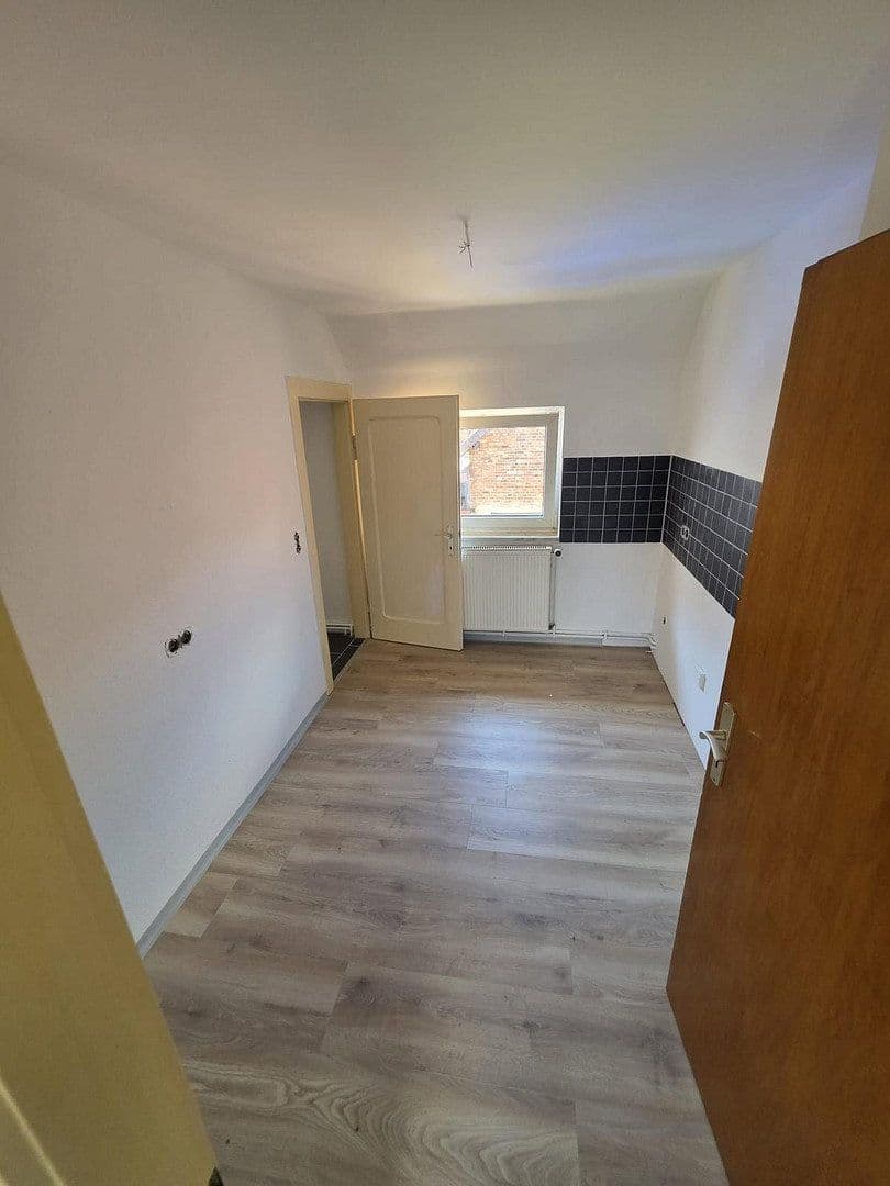 Pronájem bytu 2+1 50 m², Hauptstr. 34, Helmstedt, Dolní Sasko Pronájem bytu 2+1 50 m², Hauptstr. 34, Helmstedt, Dolní Sasko