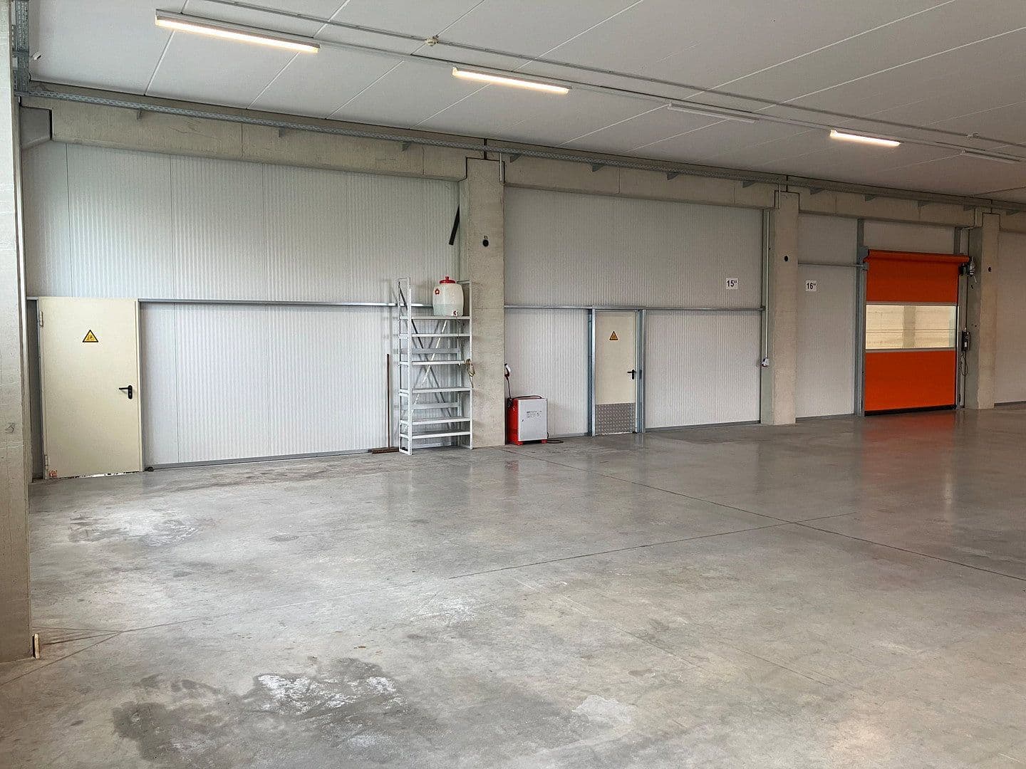 Pronájem nebytového prostoru 3.170 m², Tüttleben, Durynsko Pronájem nebytového prostoru 3.170 m², Tüttleben, Durynsko