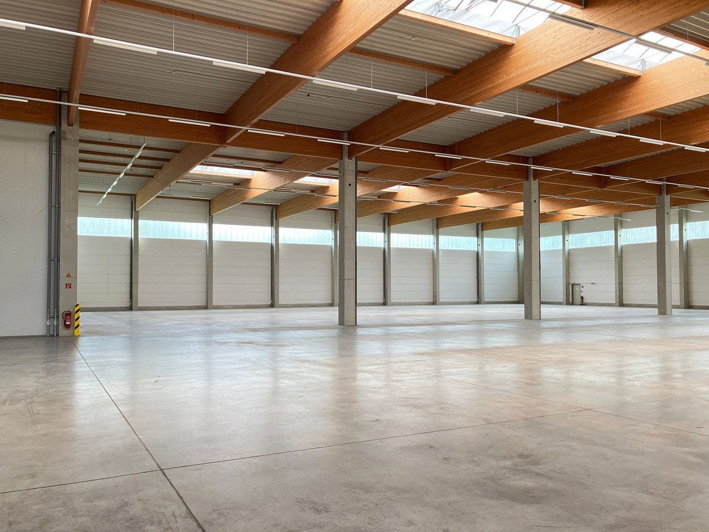 Pronájem nebytového prostoru 3.170 m², Tüttleben, Durynsko Pronájem nebytového prostoru 3.170 m², Tüttleben, Durynsko