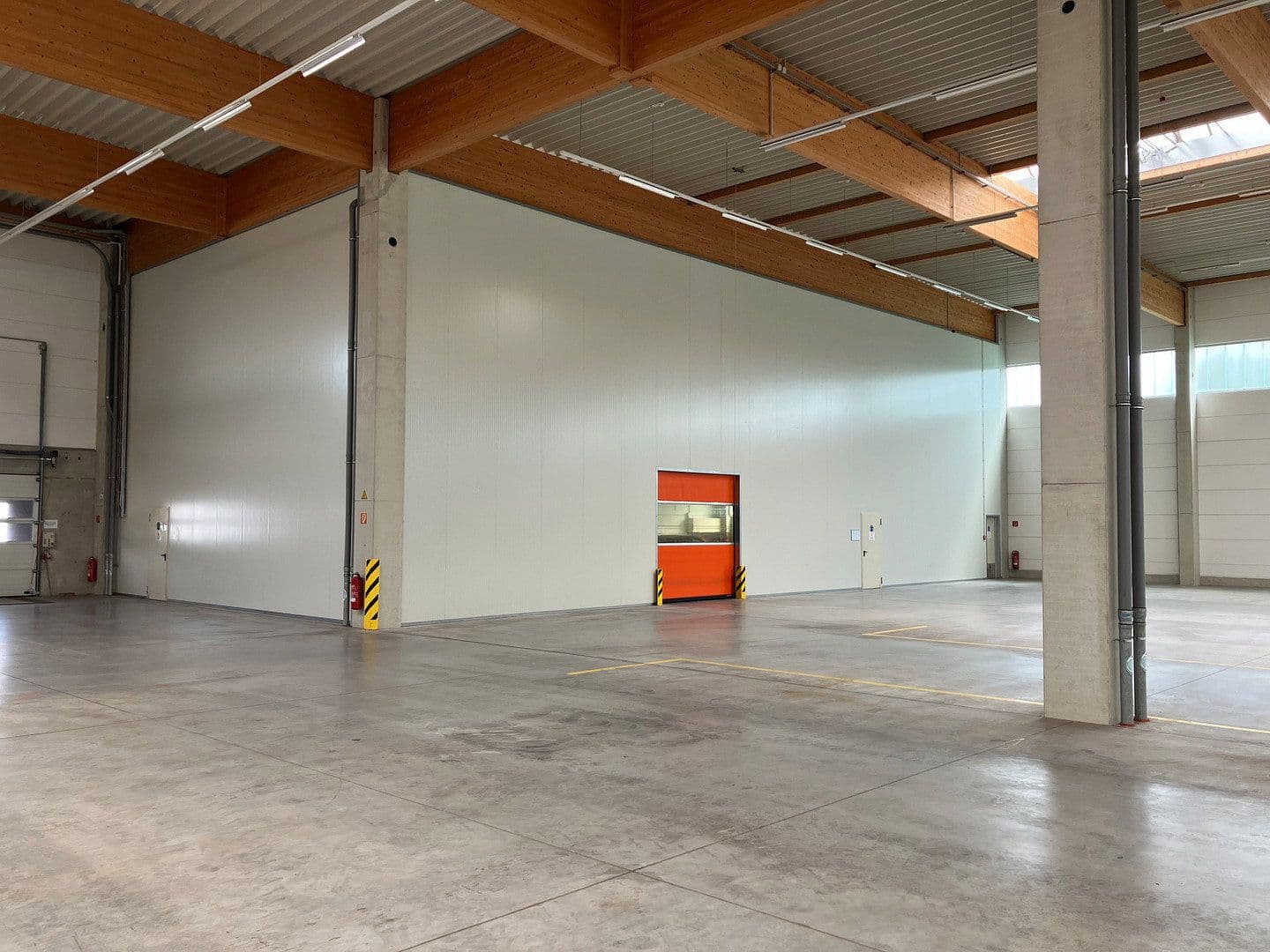 Pronájem nebytového prostoru 3.170 m², Tüttleben, Durynsko Pronájem nebytového prostoru 3.170 m², Tüttleben, Durynsko