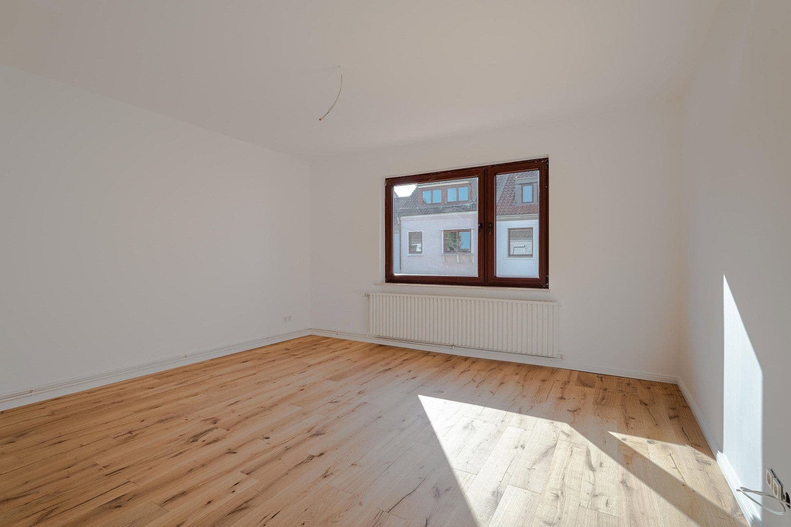 Prodej bytu 2+1 64 m², Föhrenstraße 27, Bremen, Bremen Prodej bytu 2+1 64 m², Föhrenstraße 27, Bremen, Bremen