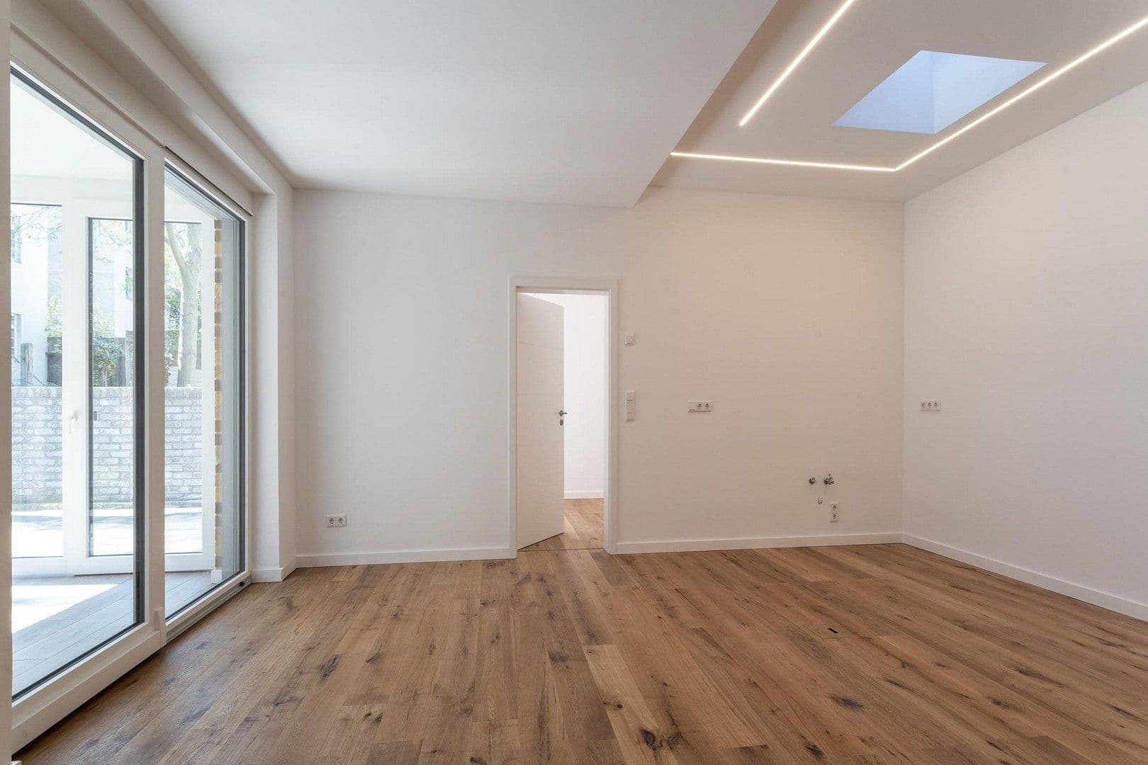 Prodej bytu 3+1 104 m², Halle, Sasko-Anhaltsko Prodej bytu 3+1 104 m², Halle, Sasko-Anhaltsko