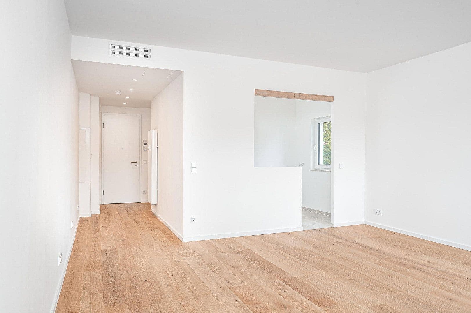 Prodej bytu 2+1 62 m², Leydenallee 37, Berlin, Berlín Prodej bytu 2+1 62 m², Leydenallee 37, Berlin, Berlín