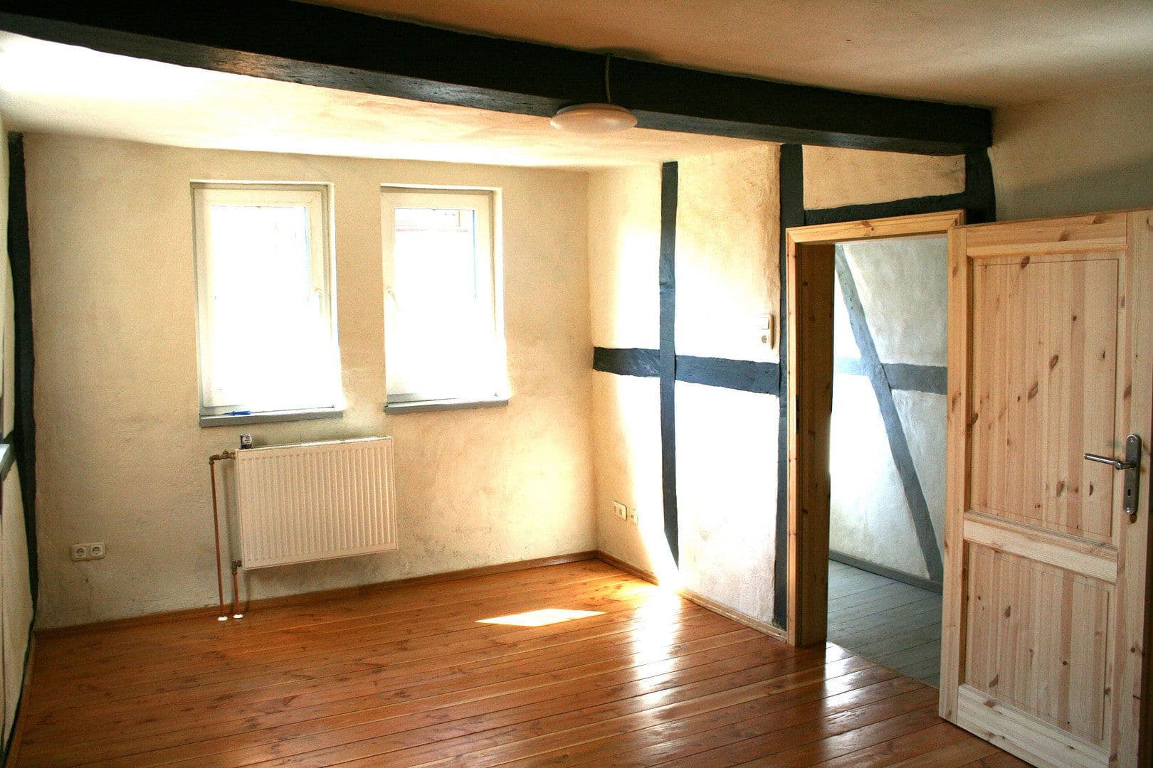 Pronájem domu 100 m², pozemek 205 m², Neugasse 2, Schlüchtern, Hessen Pronájem domu 100 m², pozemek 205 m², Neugasse 2, Schlüchtern, Hessen