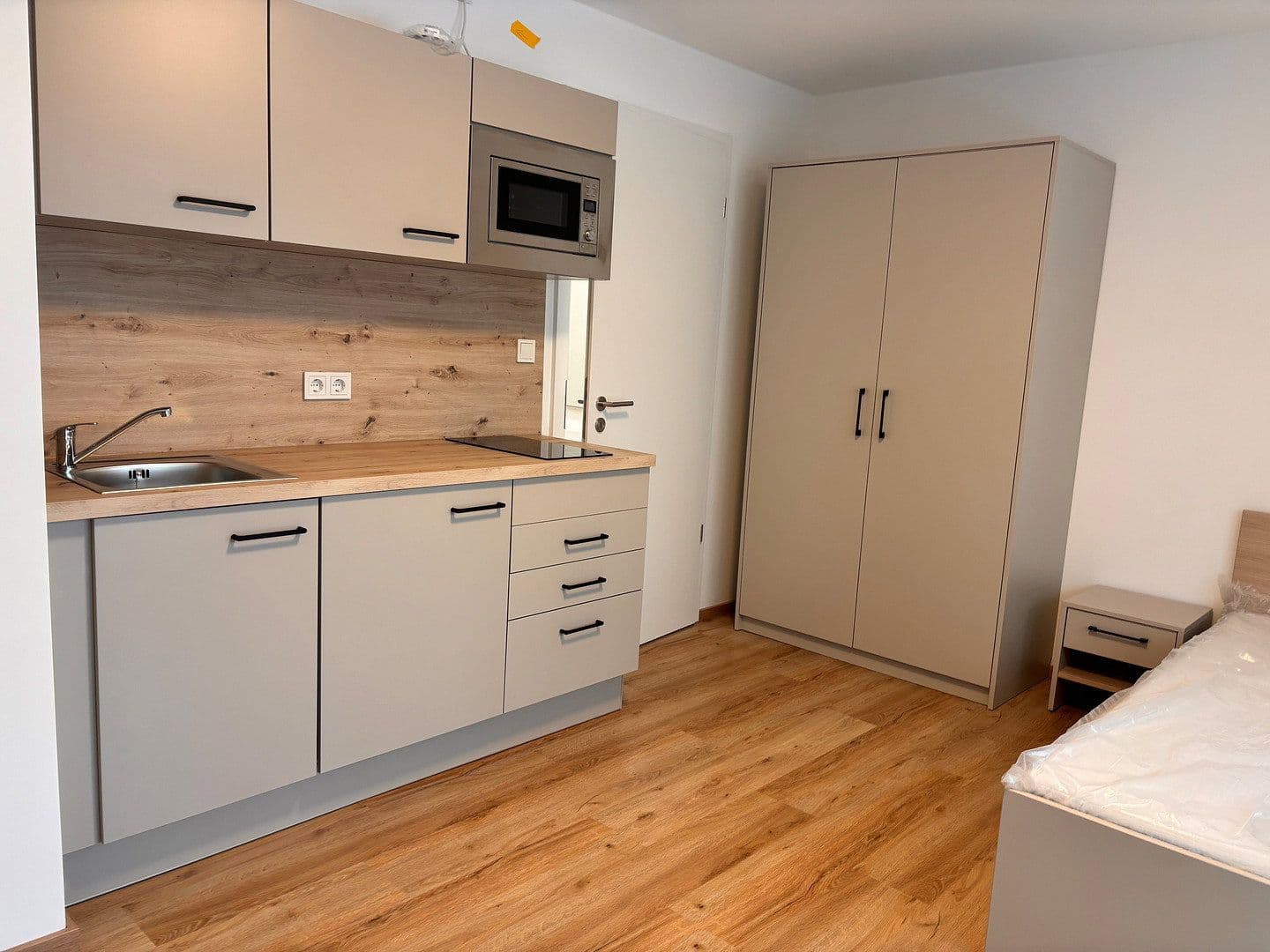 Pronájem bytu 1+1 27 m², Deggendorf, Bavorsko Pronájem bytu 1+1 27 m², Deggendorf, Bavorsko