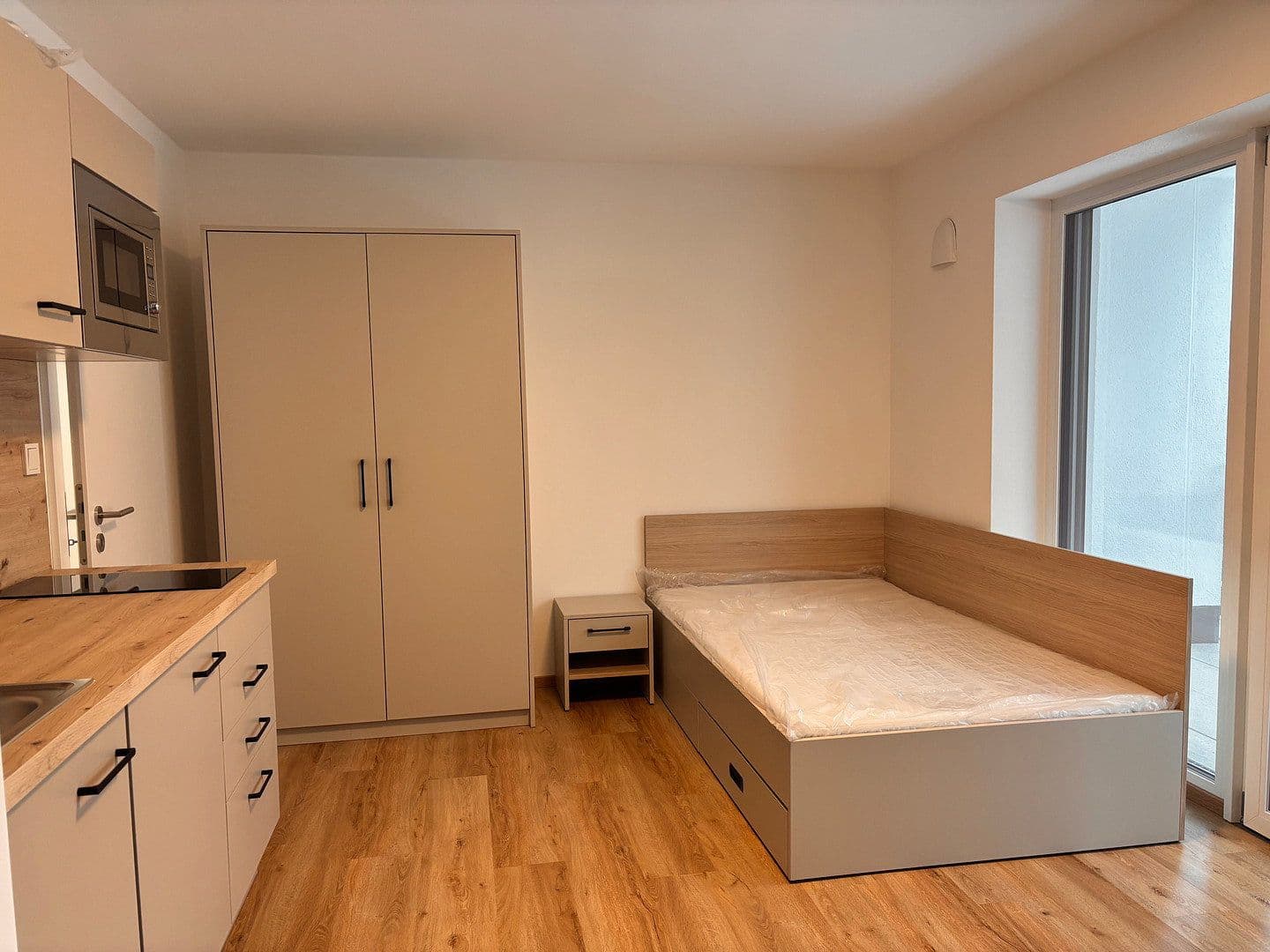 Pronájem bytu 1+1 27 m², Deggendorf, Bavorsko Pronájem bytu 1+1 27 m², Deggendorf, Bavorsko