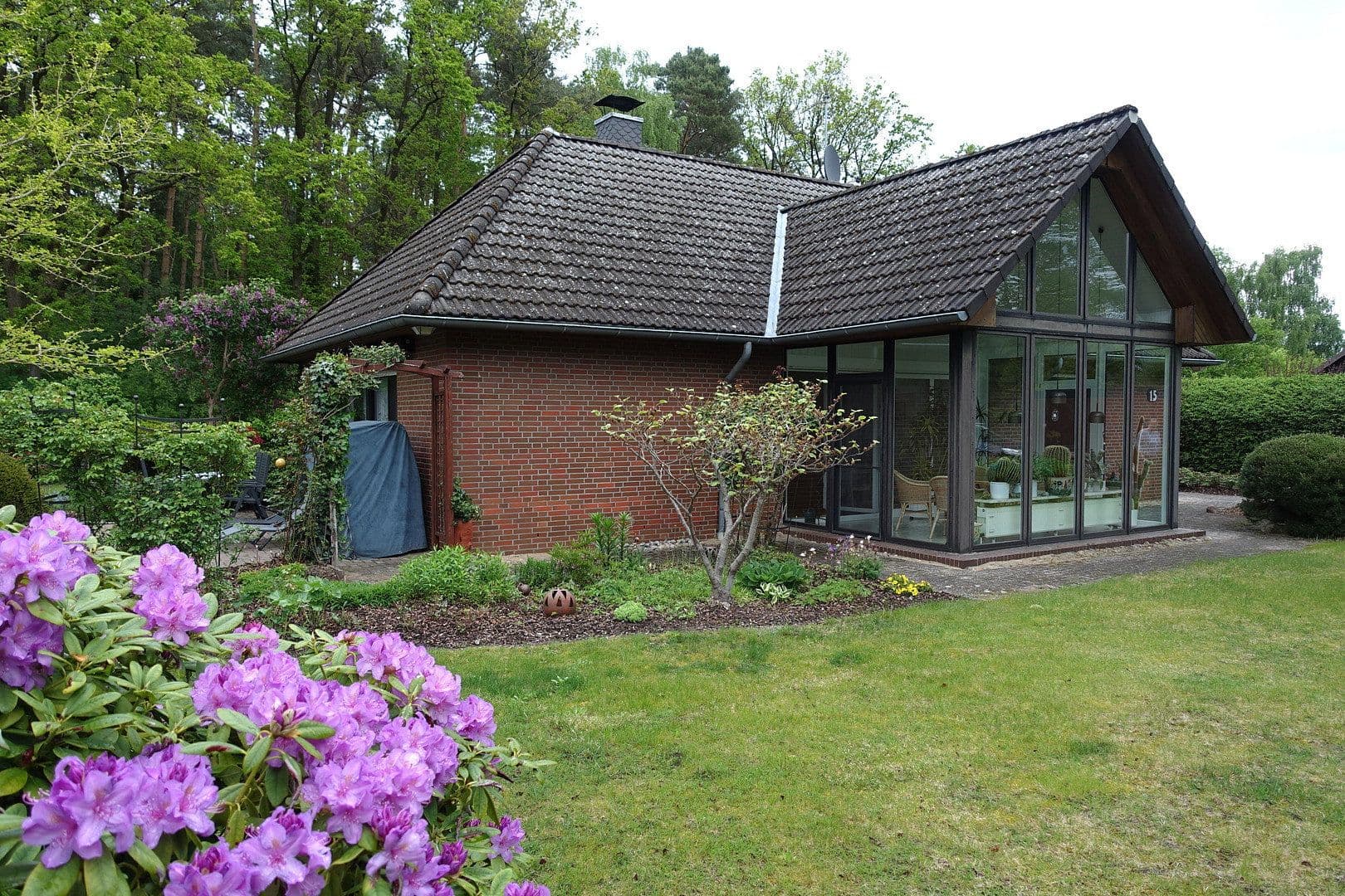 Prodej domu 143 m², pozemek 1.200 m², Ameisenweg 15, Handeloh, Dolní Sasko Prodej domu 143 m², pozemek 1.200 m², Ameisenweg 15, Handeloh, Dolní Sasko