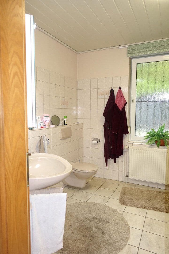 Prodej domu 143 m², pozemek 1.200 m², Ameisenweg 15, Handeloh, Dolní Sasko Prodej domu 143 m², pozemek 1.200 m², Ameisenweg 15, Handeloh, Dolní Sasko