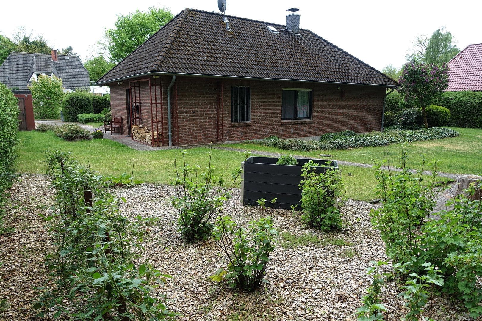Prodej domu 143 m², pozemek 1.200 m², Ameisenweg 15, Handeloh, Dolní Sasko Prodej domu 143 m², pozemek 1.200 m², Ameisenweg 15, Handeloh, Dolní Sasko