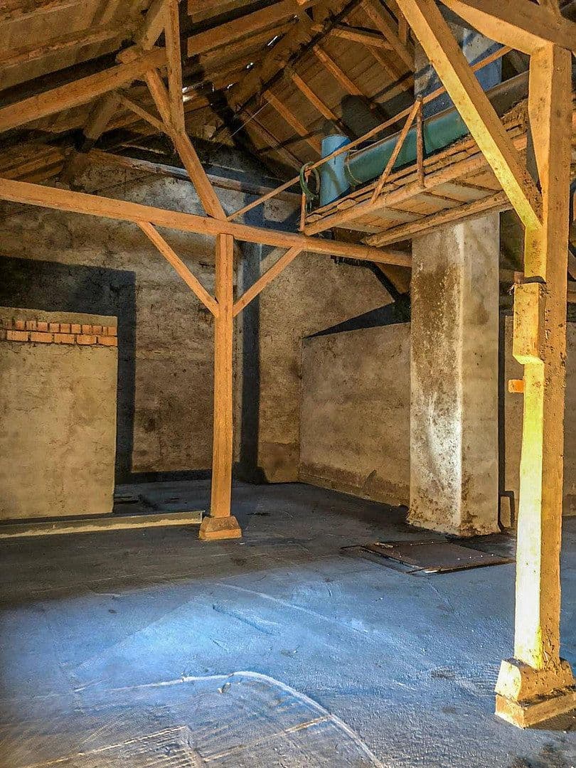 Pronájem garáže 228 m², Vogtareuth, Bavorsko Pronájem garáže 228 m², Vogtareuth, Bavorsko