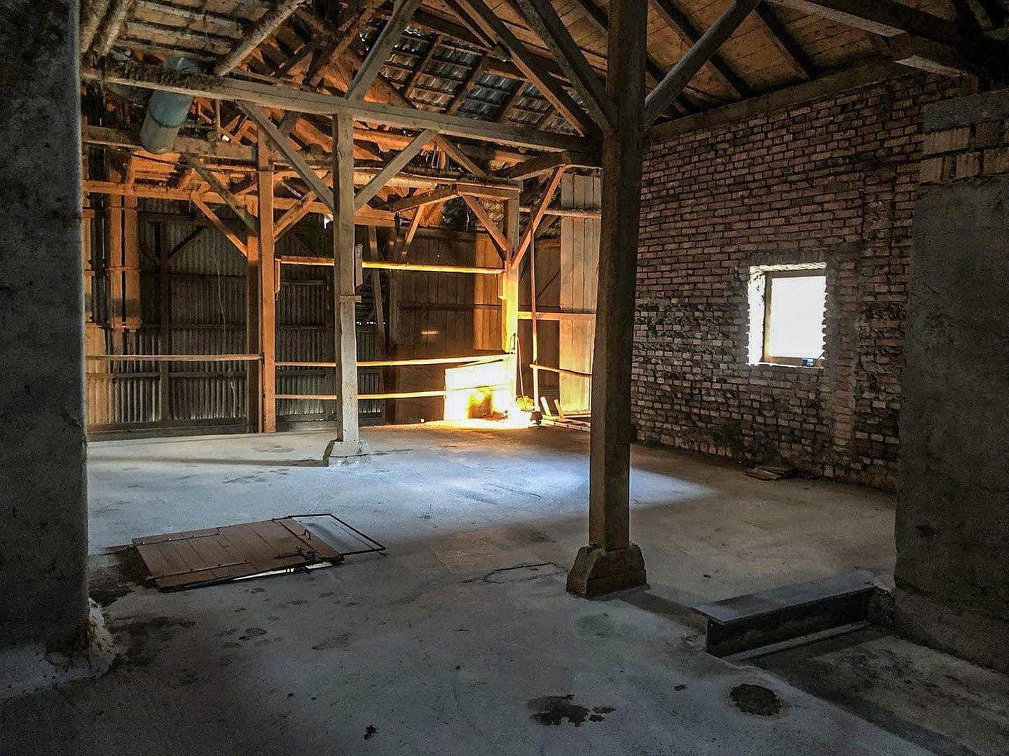 Pronájem garáže 228 m², Vogtareuth, Bavorsko Pronájem garáže 228 m², Vogtareuth, Bavorsko