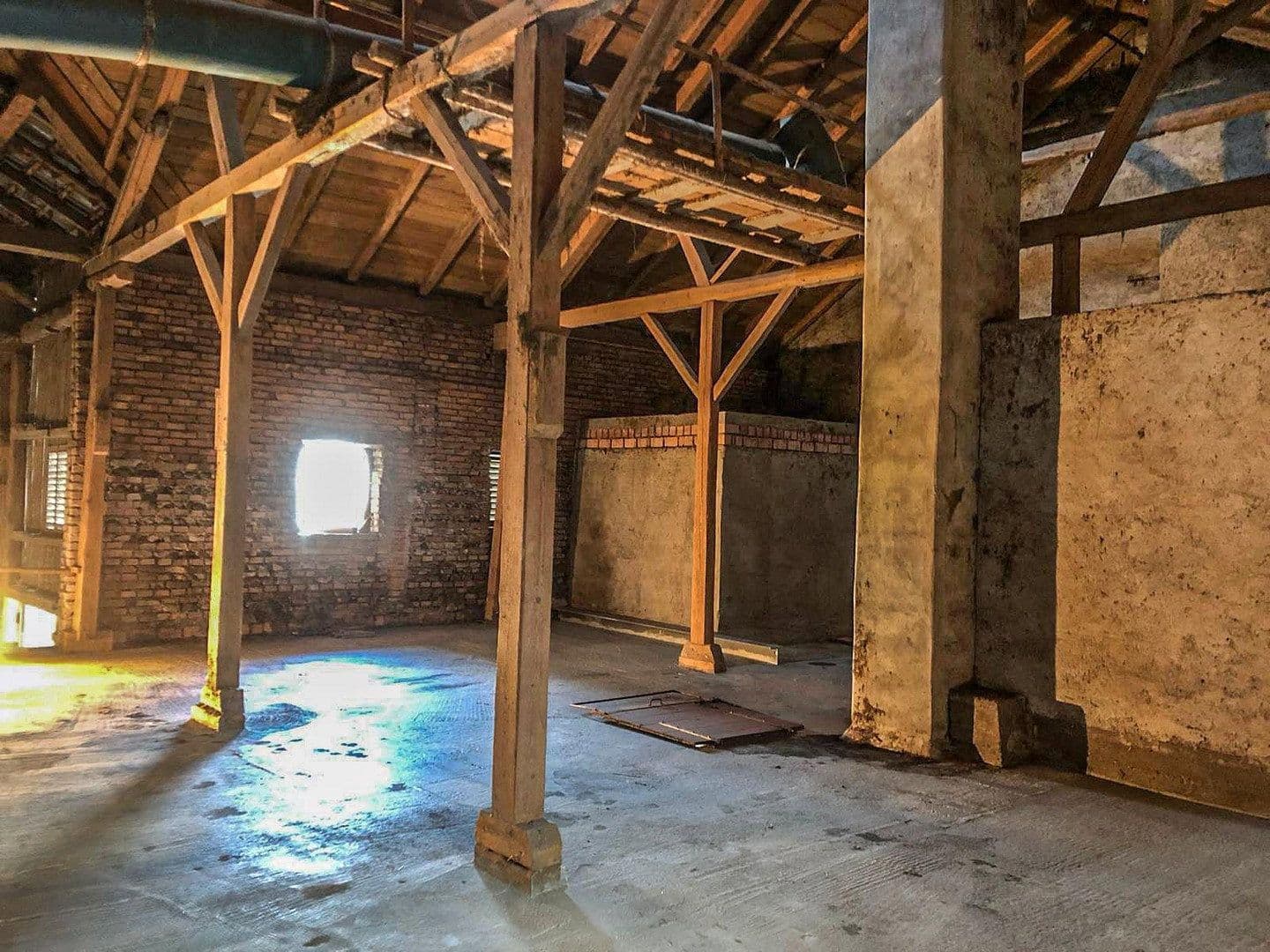 Pronájem garáže 228 m², Vogtareuth, Bavorsko Pronájem garáže 228 m², Vogtareuth, Bavorsko