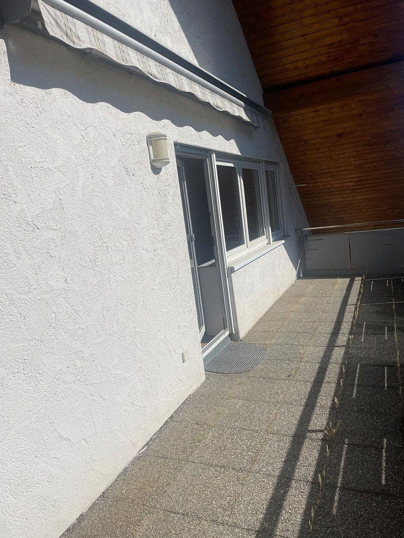 Pronájem bytu 2+1 62 m², Heidestraße 14, Friolzheim, Bádensko-Württembersko Pronájem bytu 2+1 62 m², Heidestraße 14, Friolzheim, Bádensko-Württembersko
