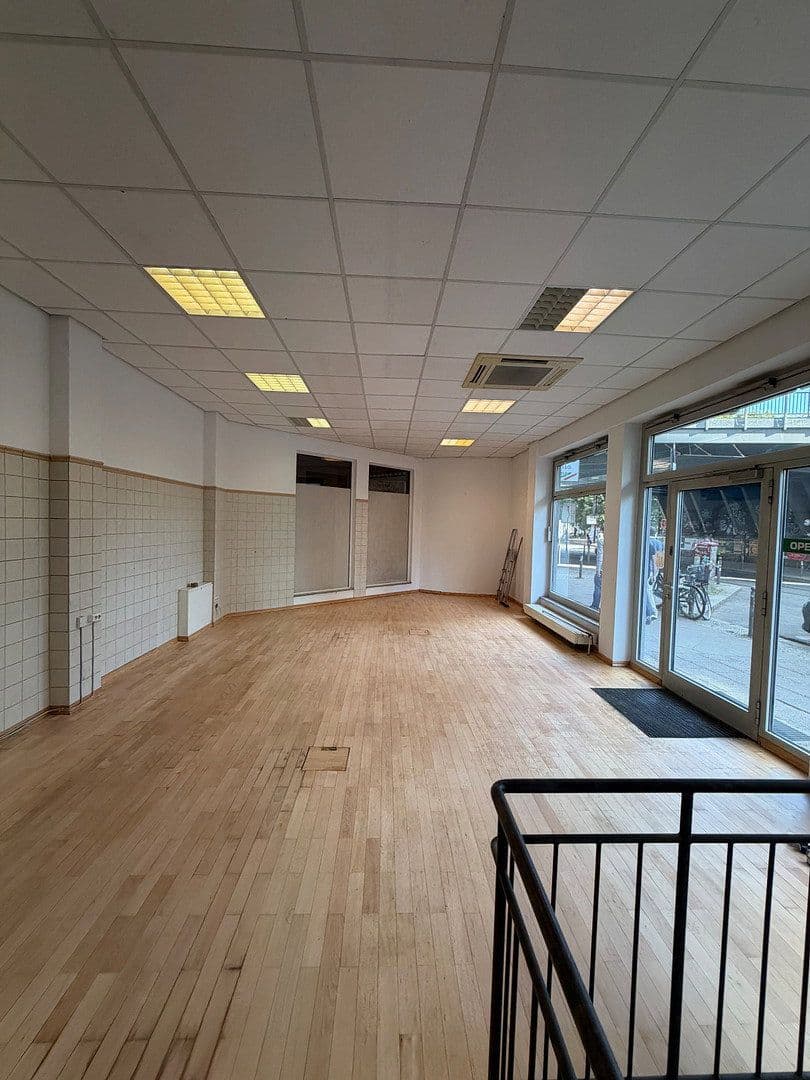 Pronájem nebytového prostoru 90 m², Kleine Präsidentenstraße 1, Berlin, Berlín Pronájem nebytového prostoru 90 m², Kleine Präsidentenstraße 1, Berlin, Berlín