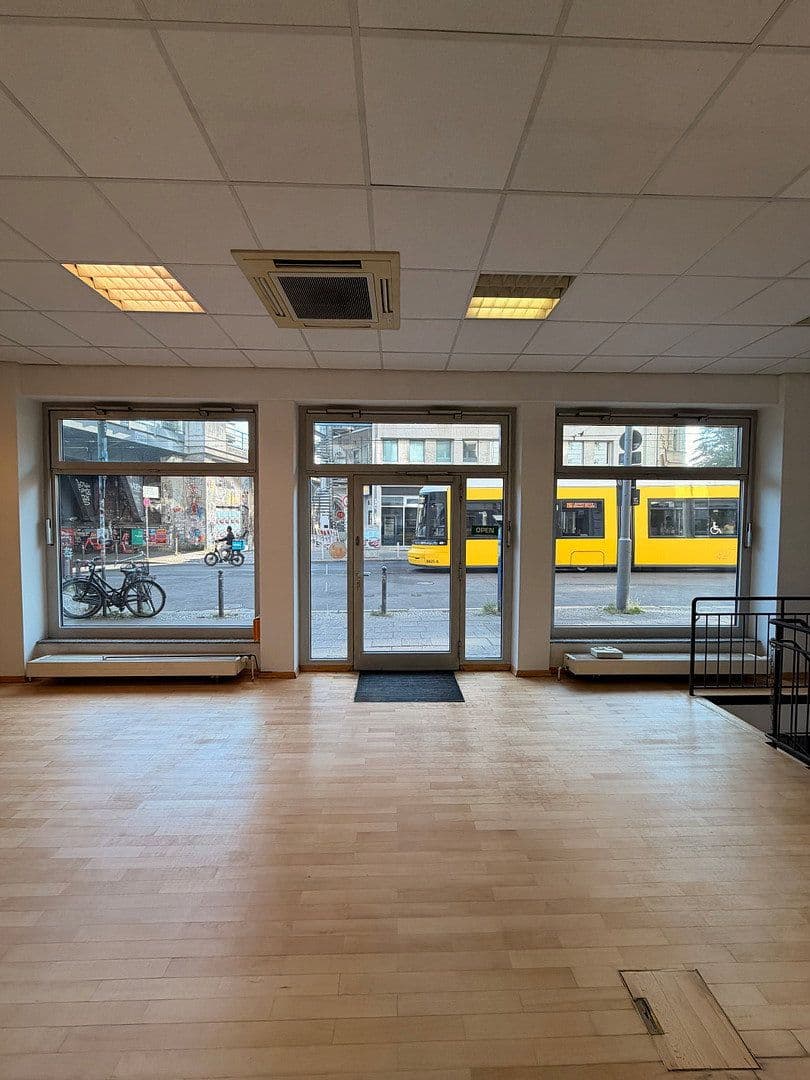 Pronájem nebytového prostoru 90 m², Kleine Präsidentenstraße 1, Berlin, Berlín Pronájem nebytového prostoru 90 m², Kleine Präsidentenstraße 1, Berlin, Berlín