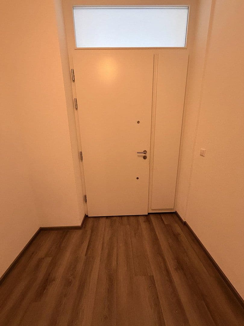 Pronájem bytu 2+kk 52 m², Pforzheim, Bádensko-Württembersko Pronájem bytu 2+kk 52 m², Pforzheim, Bádensko-Württembersko