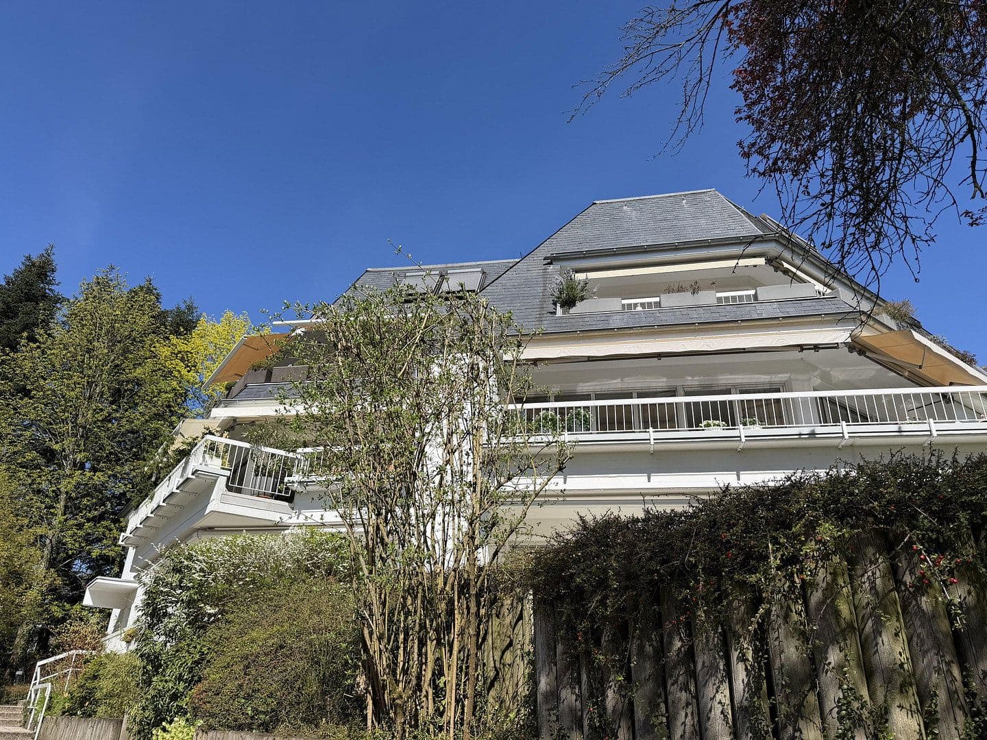 Pronájem bytu 3+1 110 m², Bergisch Gladbach, Severní Porýní-Vestfálsko Pronájem bytu 3+1 110 m², Bergisch Gladbach, Severní Porýní-Vestfálsko