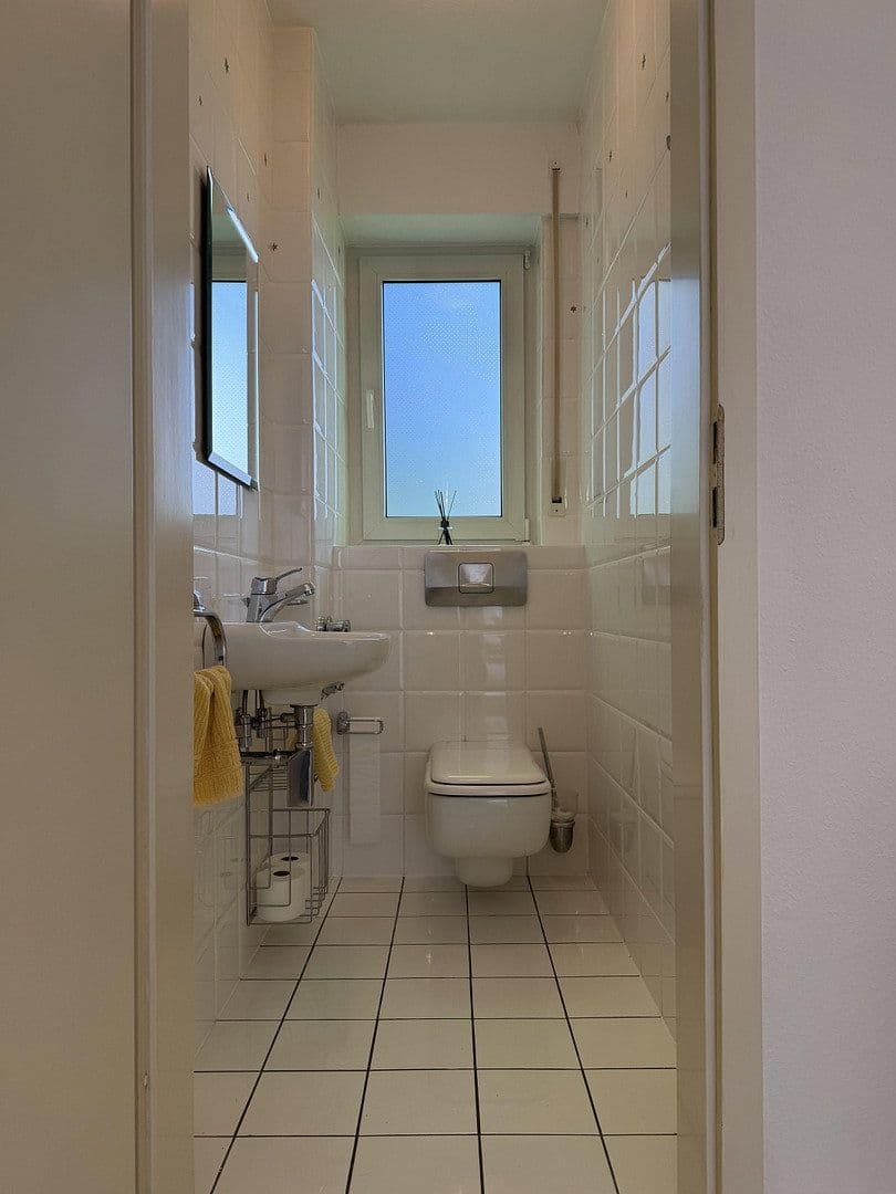Pronájem bytu 3+1 110 m², Bergisch Gladbach, Severní Porýní-Vestfálsko Pronájem bytu 3+1 110 m², Bergisch Gladbach, Severní Porýní-Vestfálsko