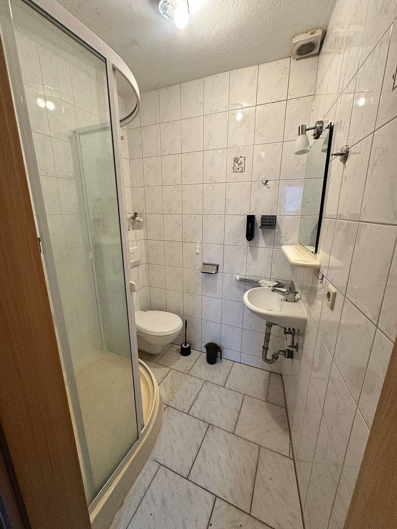 Prodej domu 286 m², pozemek 154 m², Külsheim, Bádensko-Württembersko Prodej domu 286 m², pozemek 154 m², Külsheim, Bádensko-Württembersko