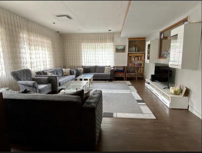 Prodej domu 286 m², pozemek 154 m², Külsheim, Bádensko-Württembersko Prodej domu 286 m², pozemek 154 m², Külsheim, Bádensko-Württembersko