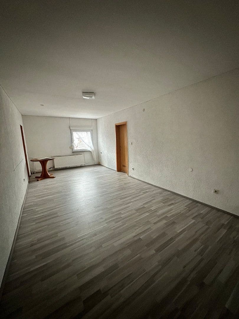 Prodej domu 286 m², pozemek 154 m², Külsheim, Bádensko-Württembersko Prodej domu 286 m², pozemek 154 m², Külsheim, Bádensko-Württembersko