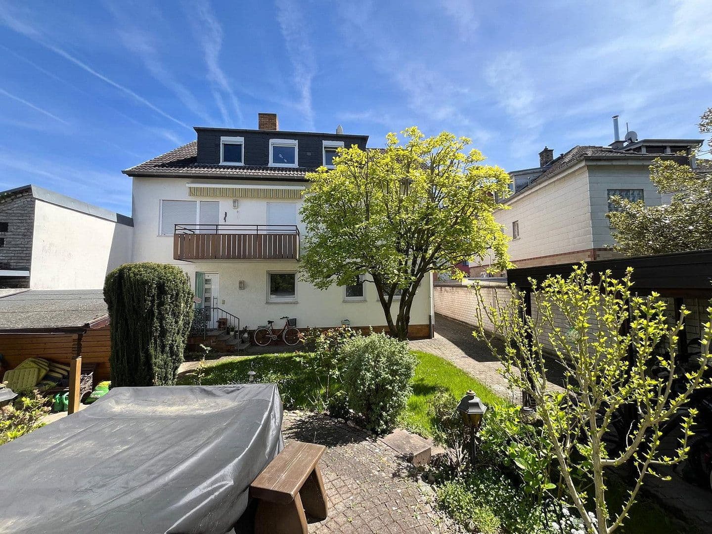 Prodej domu 232 m², pozemek 319 m², Wiesbaden, Hessen Prodej domu 232 m², pozemek 319 m², Wiesbaden, Hessen
