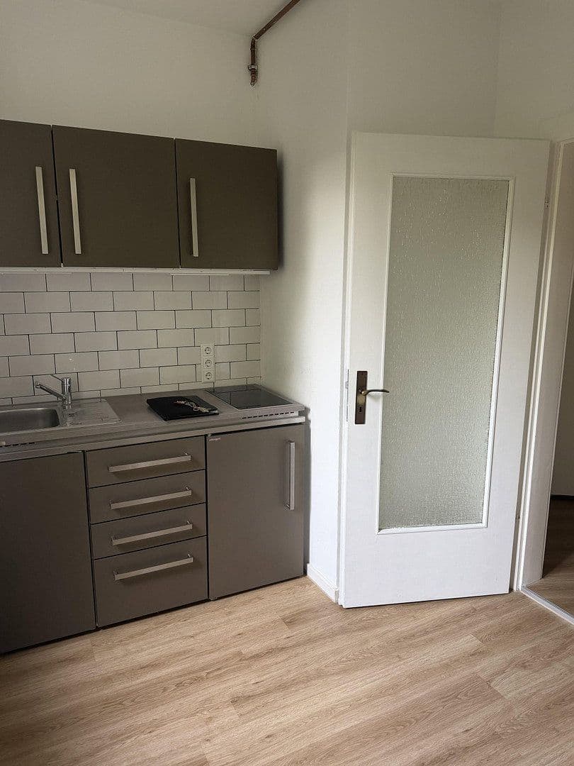 Pronájem bytu 2+1 46 m², Paulusstr. 22/1, Stuttgart, Bádensko-Württembersko Pronájem bytu 2+1 46 m², Paulusstr. 22/1, Stuttgart, Bádensko-Württembersko