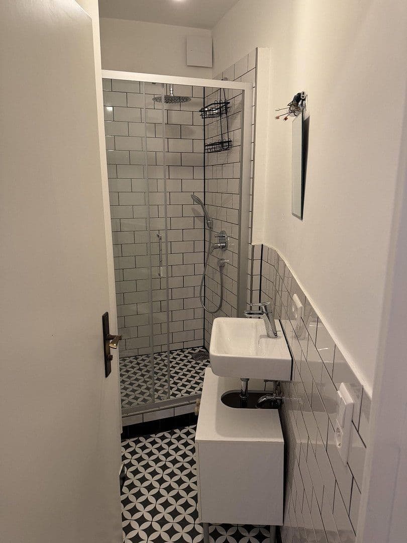 Pronájem bytu 2+1 43 m², Paulusstr. 22/1, Stuttgart, Bádensko-Württembersko Pronájem bytu 2+1 43 m², Paulusstr. 22/1, Stuttgart, Bádensko-Württembersko