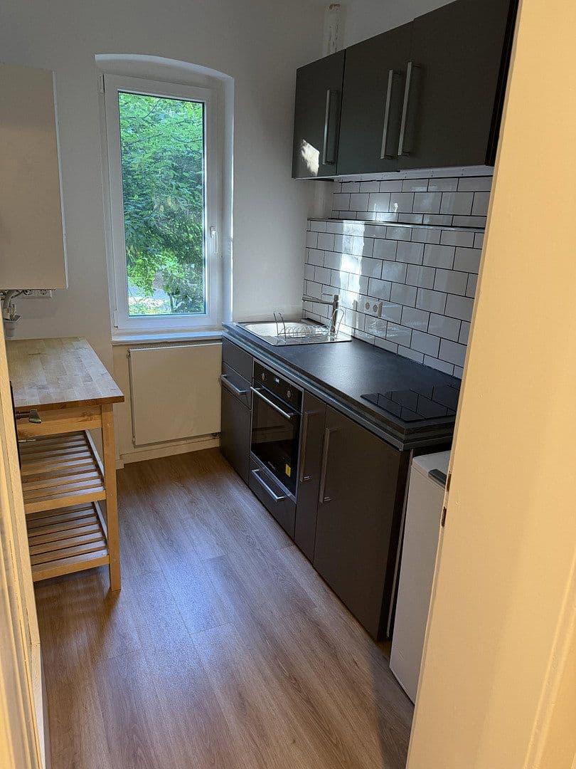 Pronájem bytu 2+1 43 m², Paulusstr. 22/1, Stuttgart, Bádensko-Württembersko Pronájem bytu 2+1 43 m², Paulusstr. 22/1, Stuttgart, Bádensko-Württembersko