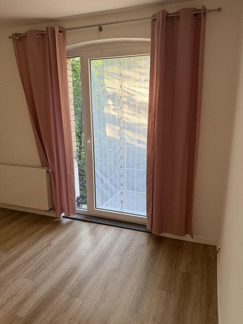 Pronájem bytu 2+1 43 m², Paulusstr. 22/1, Stuttgart, Bádensko-Württembersko Pronájem bytu 2+1 43 m², Paulusstr. 22/1, Stuttgart, Bádensko-Württembersko