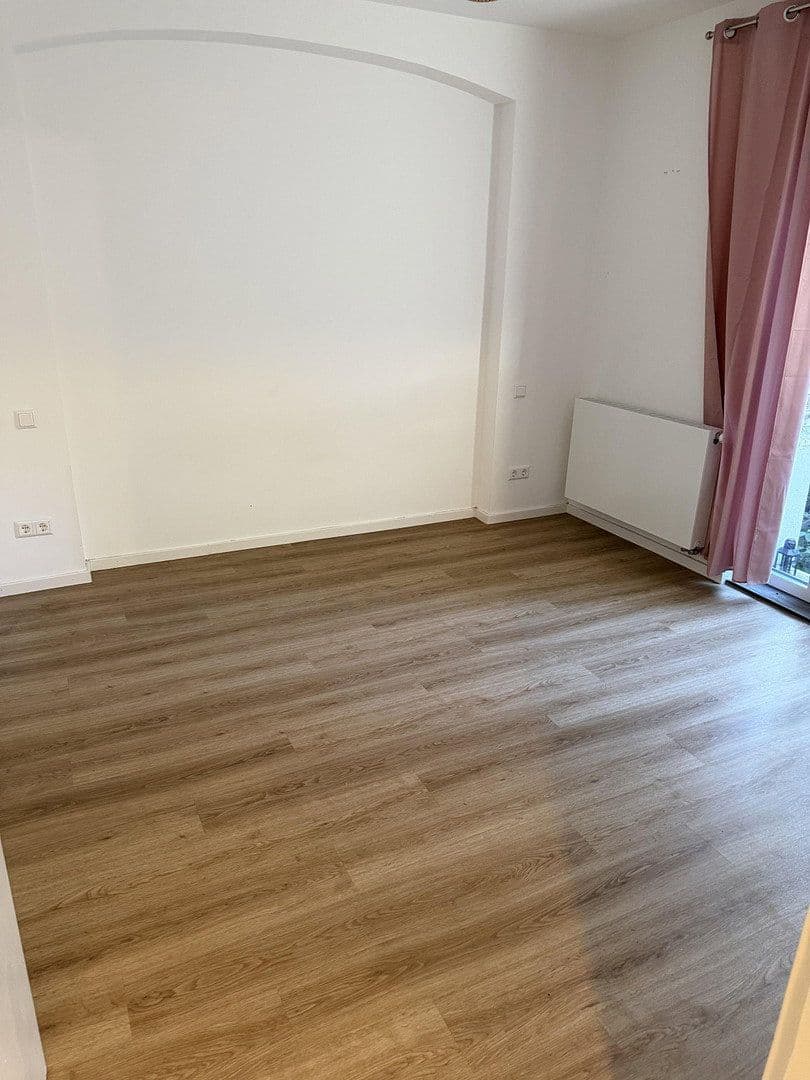 Pronájem bytu 2+1 43 m², Paulusstr. 22/1, Stuttgart, Bádensko-Württembersko Pronájem bytu 2+1 43 m², Paulusstr. 22/1, Stuttgart, Bádensko-Württembersko