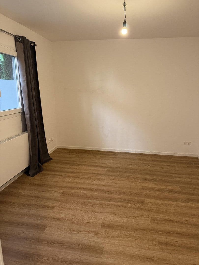 Pronájem bytu 2+1 43 m², Paulusstr. 22/1, Stuttgart, Bádensko-Württembersko Pronájem bytu 2+1 43 m², Paulusstr. 22/1, Stuttgart, Bádensko-Württembersko
