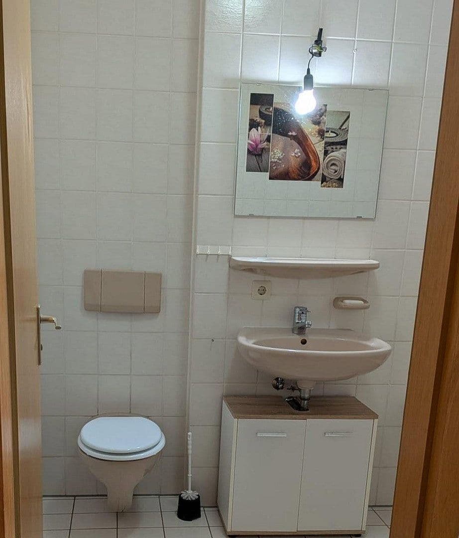 Pronájem bytu 2+1 52 m², Enzstr. 8/1, Herrenberg, Bádensko-Württembersko Pronájem bytu 2+1 52 m², Enzstr. 8/1, Herrenberg, Bádensko-Württembersko