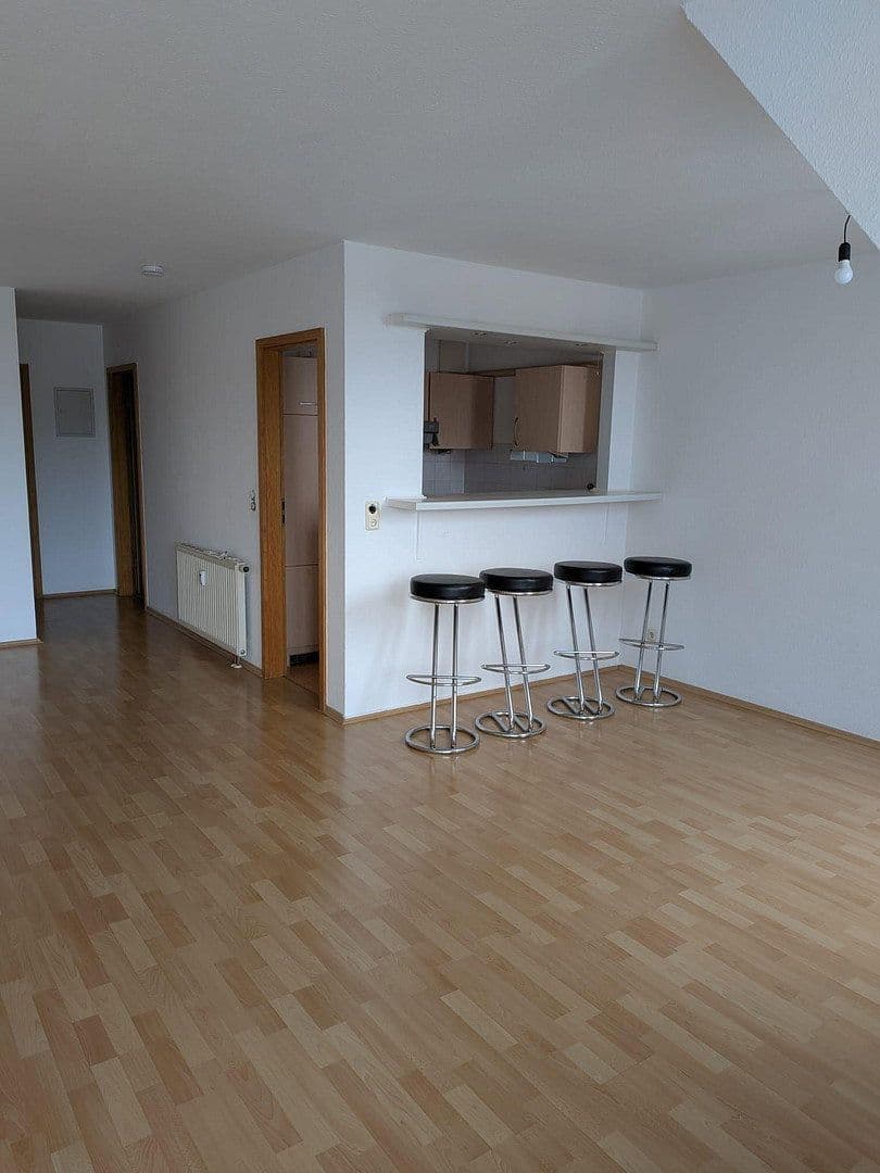 Pronájem bytu 2+1 52 m², Enzstr. 8/1, Herrenberg, Bádensko-Württembersko Pronájem bytu 2+1 52 m², Enzstr. 8/1, Herrenberg, Bádensko-Württembersko