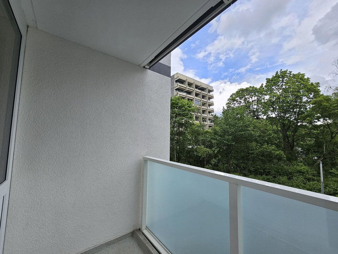 Pronájem bytu 1+1 40 m², Heiglhofstraße 86, München, Bavorsko Pronájem bytu 1+1 40 m², Heiglhofstraße 86, München, Bavorsko