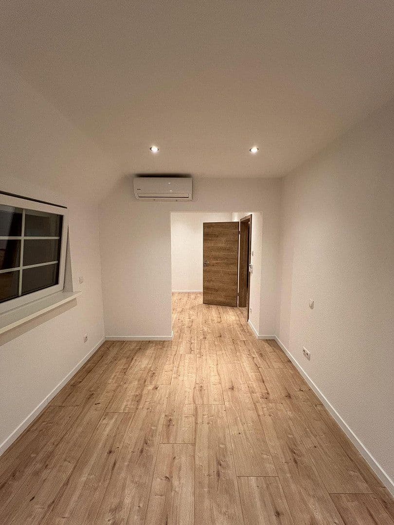 Pronájem bytu 5+1 128 m², Dorfbrunnenstraße 32, Wörth am Rhein, Porýní-Falc Pronájem bytu 5+1 128 m², Dorfbrunnenstraße 32, Wörth am Rhein, Porýní-Falc
