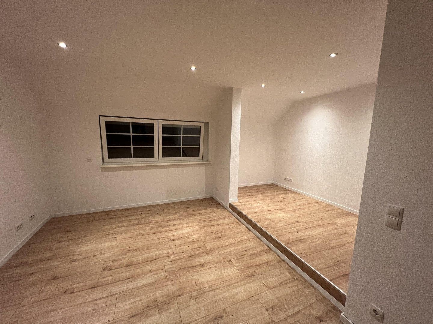 Pronájem bytu 5+1 128 m², Dorfbrunnenstraße 32, Wörth am Rhein, Porýní-Falc Pronájem bytu 5+1 128 m², Dorfbrunnenstraße 32, Wörth am Rhein, Porýní-Falc