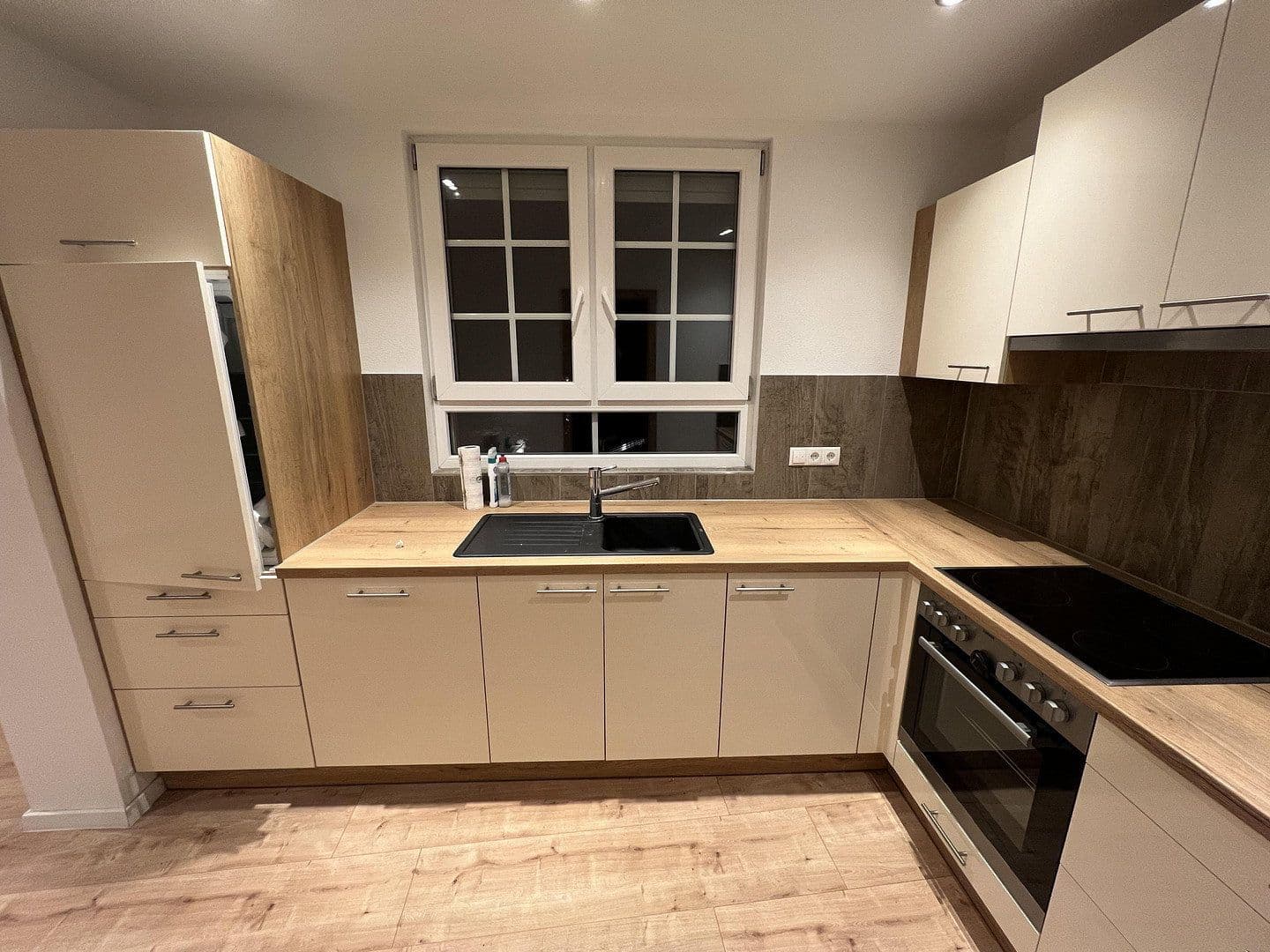 Pronájem bytu 5+1 128 m², Dorfbrunnenstraße 32, Wörth am Rhein, Porýní-Falc Pronájem bytu 5+1 128 m², Dorfbrunnenstraße 32, Wörth am Rhein, Porýní-Falc