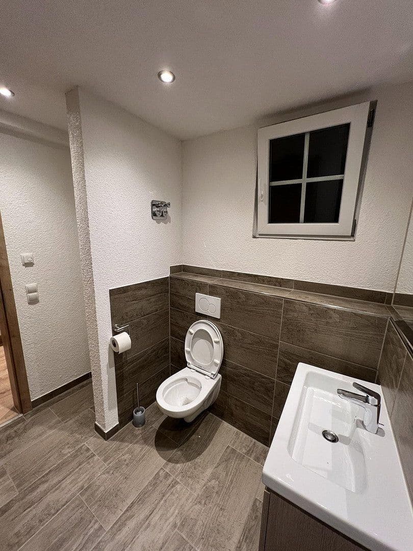 Pronájem bytu 5+1 128 m², Dorfbrunnenstraße 32, Wörth am Rhein, Porýní-Falc Pronájem bytu 5+1 128 m², Dorfbrunnenstraße 32, Wörth am Rhein, Porýní-Falc