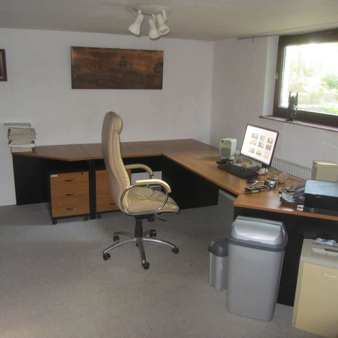 Prodej domu 140 m², pozemek 2.000 m², Seevetal, Dolní Sasko Prodej domu 140 m², pozemek 2.000 m², Seevetal, Dolní Sasko