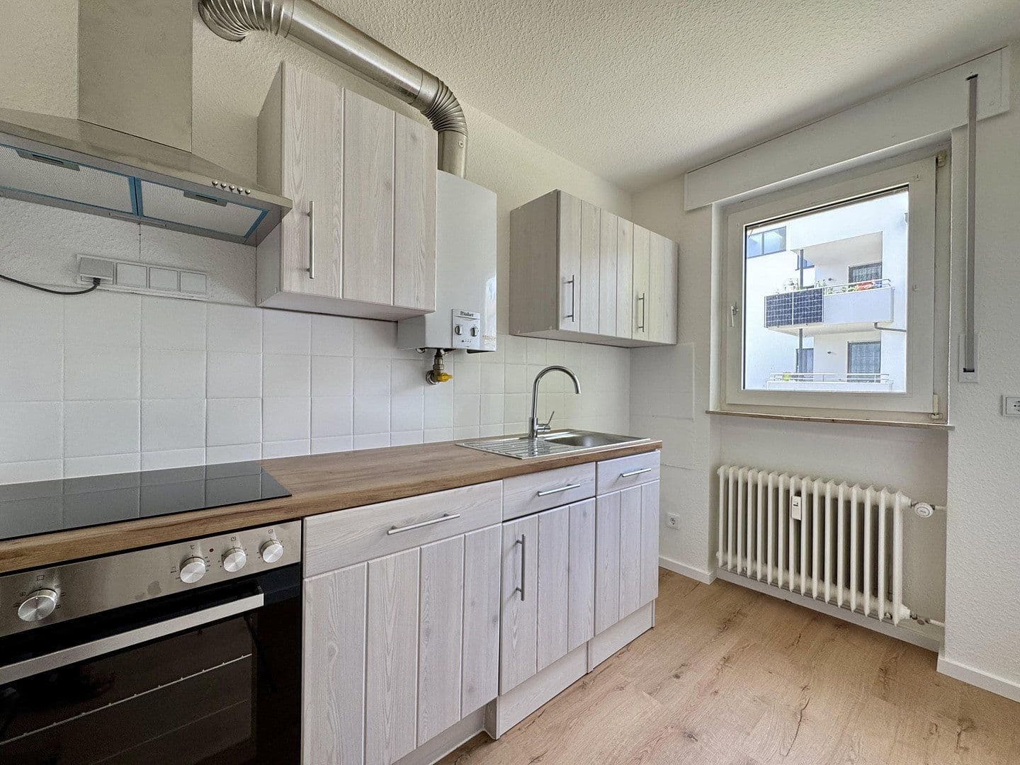 Pronájem bytu 2+1 58 m², Hauberrisserstraße 25, Wiesbaden, Hessen Pronájem bytu 2+1 58 m², Hauberrisserstraße 25, Wiesbaden, Hessen