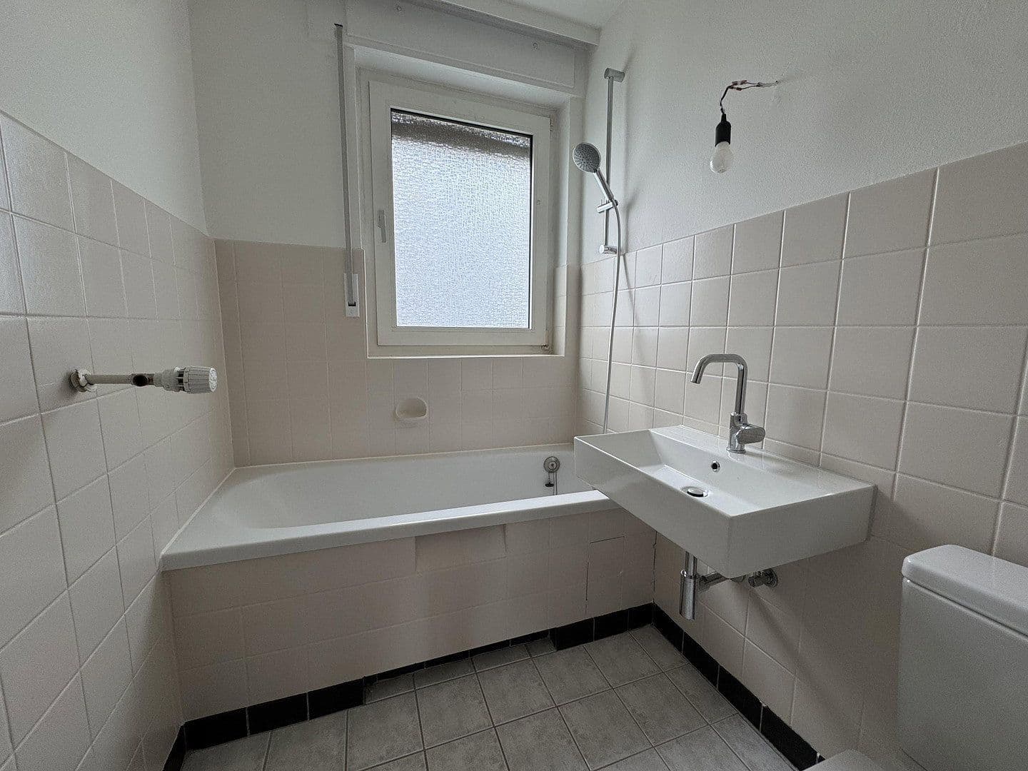Pronájem bytu 2+1 58 m², Hauberrisserstraße 25, Wiesbaden, Hessen Pronájem bytu 2+1 58 m², Hauberrisserstraße 25, Wiesbaden, Hessen