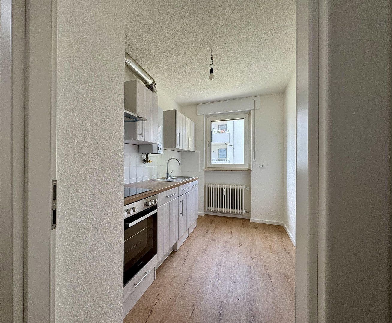Pronájem bytu 2+1 58 m², Hauberrisserstraße 25, Wiesbaden, Hessen Pronájem bytu 2+1 58 m², Hauberrisserstraße 25, Wiesbaden, Hessen