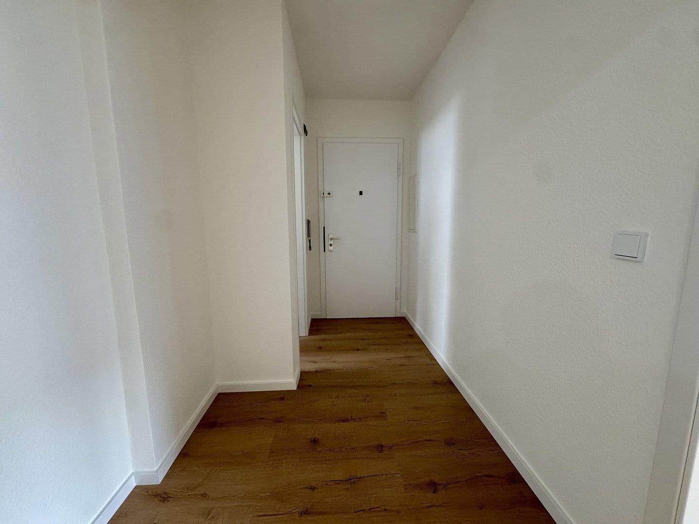Pronájem bytu 2+1 58 m², Hauberrisserstraße 25, Wiesbaden, Hessen Pronájem bytu 2+1 58 m², Hauberrisserstraße 25, Wiesbaden, Hessen