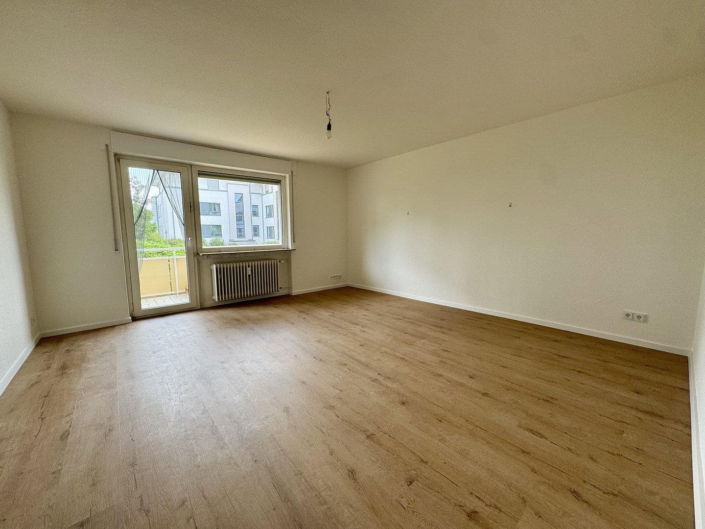 Pronájem bytu 2+1 58 m², Hauberrisserstraße 25, Wiesbaden, Hessen Pronájem bytu 2+1 58 m², Hauberrisserstraße 25, Wiesbaden, Hessen