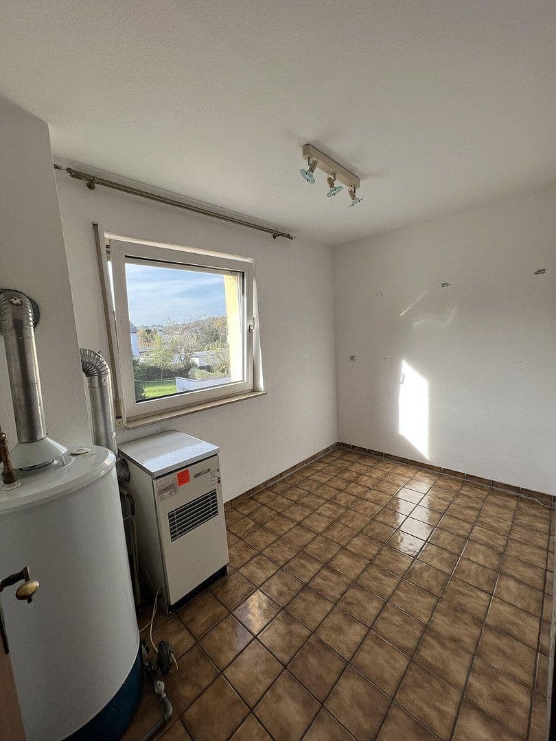 Pronájem bytu 4+1 85 m², Schwäbisch Gmünd, Bádensko-Württembersko Pronájem bytu 4+1 85 m², Schwäbisch Gmünd, Bádensko-Württembersko